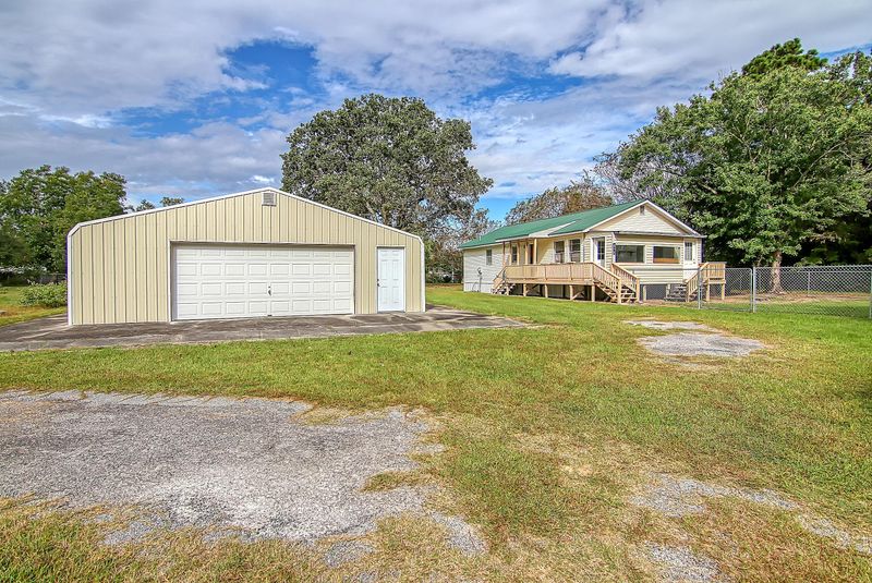 723 General Moultrie Dr, Bonneau, SC 29431