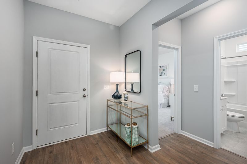 154 Red Bluff St, Summerville, SC 29483