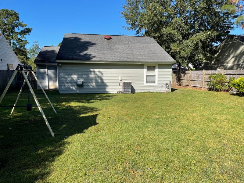125 Lancaashire Rd, Summerville, SC 29483