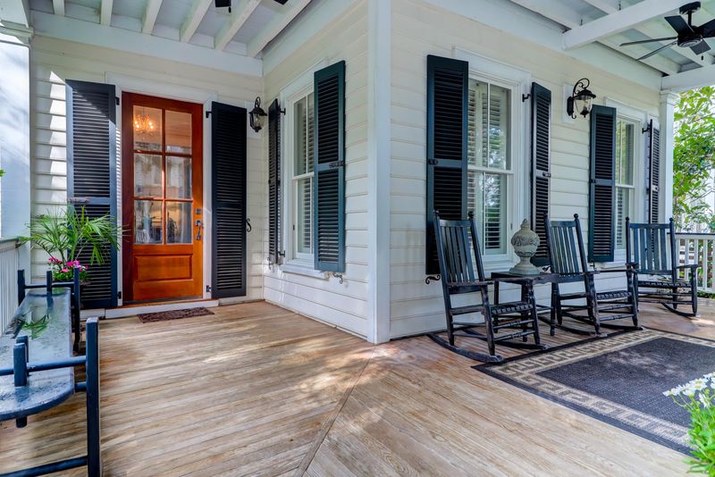 69 Saturday Rd, Mount Pleasant, SC 29464