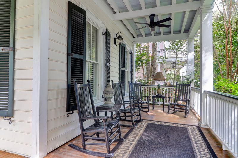 69 Saturday Rd, Mount Pleasant, SC 29464