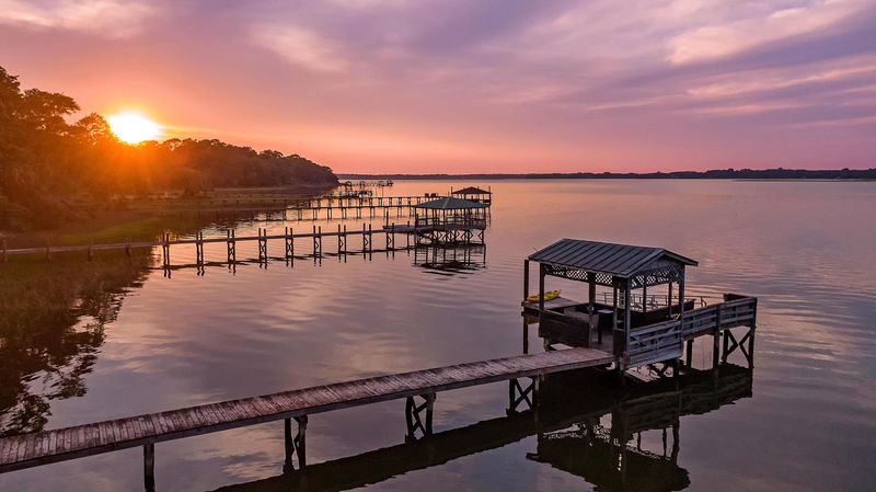 1079 Harts Bluff Rd, Wadmalaw Island, SC 29487