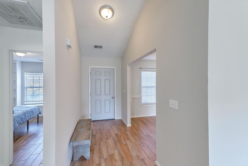 100 Dovetail Cir, Summerville, SC 29483