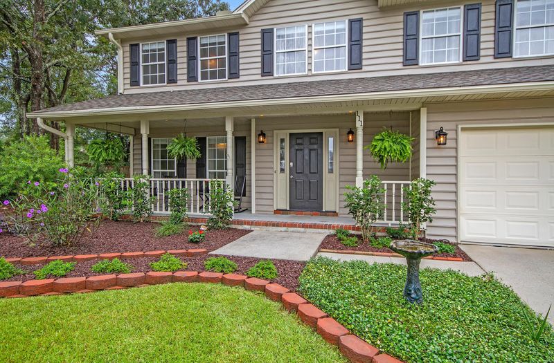 111 Bristol Ln, Goose Creek, SC 29445