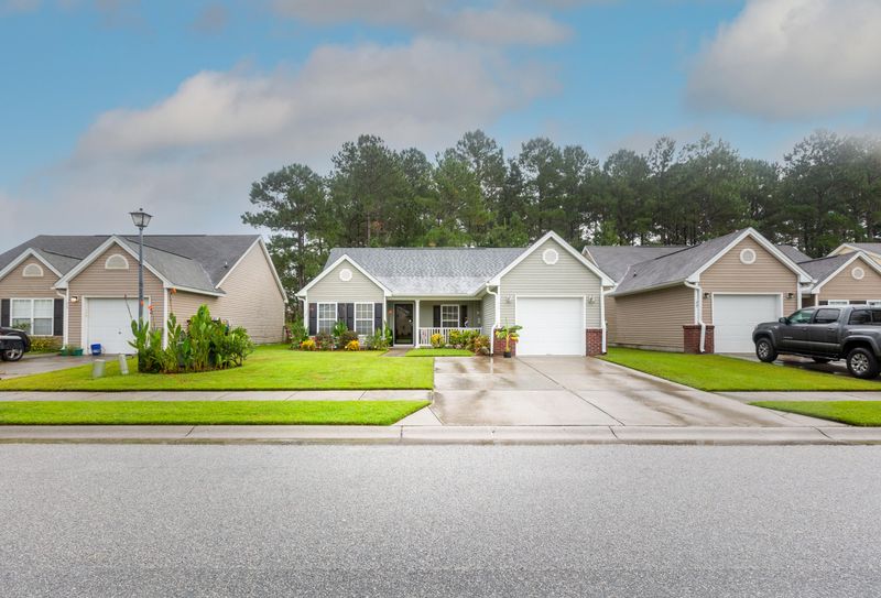 75 Avonshire Dr, Summerville, SC 29483
