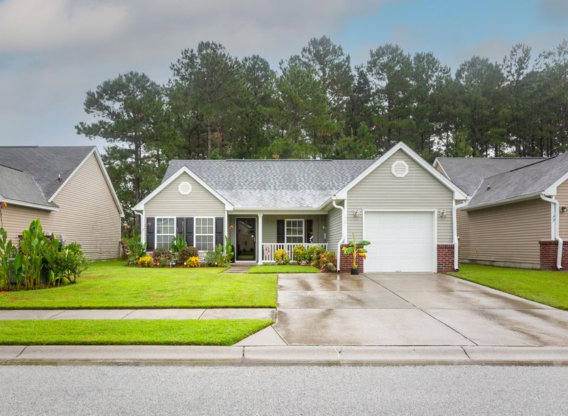 75 Avonshire Dr, Summerville, SC 29483