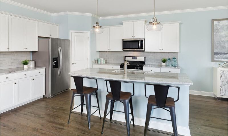 221 Shadybrook Dr, Summerville, SC 29486