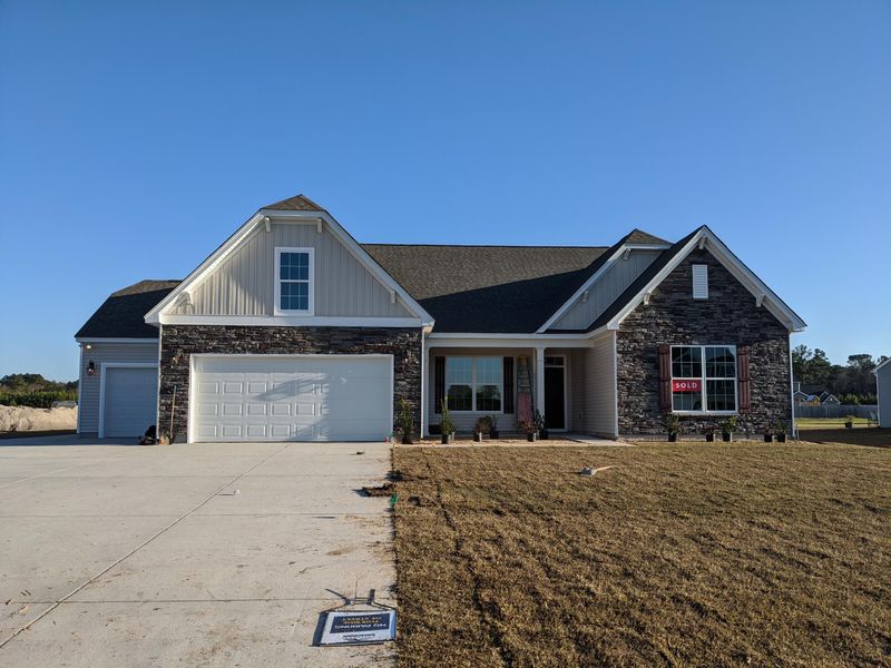 163 Lakelyn Rd, Moncks Corner, SC 29461