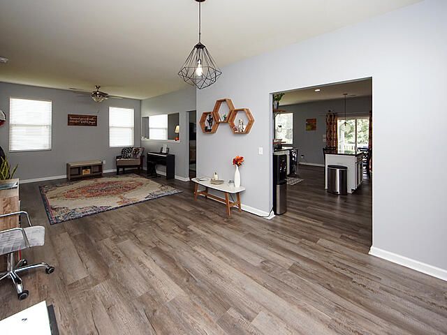 308 Clayburne Dr, Goose Creek, SC 29445