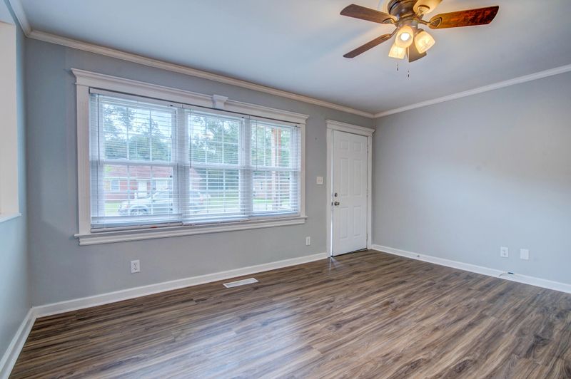 325 Clarine Dr, Goose Creek, SC 29445