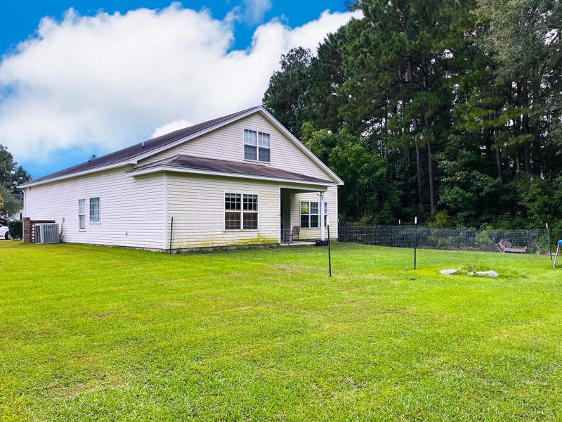 108 Hidden Forest Ct, Moncks Corner, SC 29461