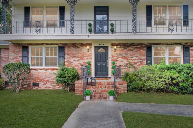 1736 Vassar Dr, Charleston, SC 29407