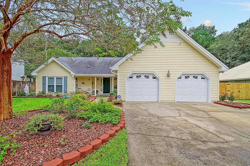 109 Heron Ln, Goose Creek, SC 29445