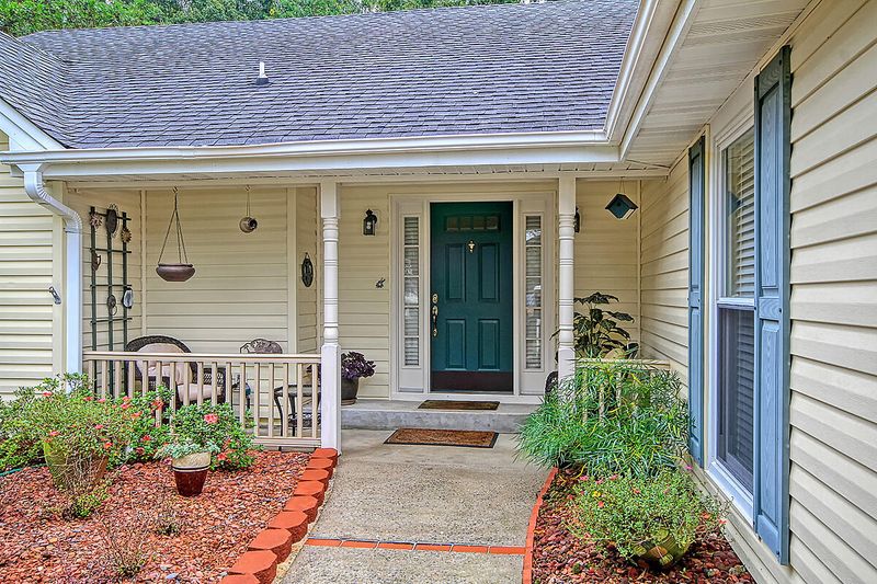 109 Heron Ln, Goose Creek, SC 29445