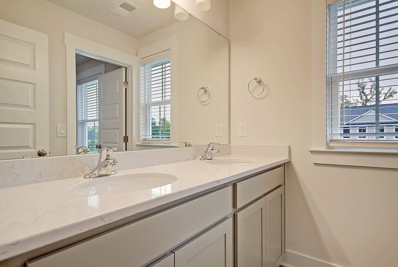 7775 Park Gate Dr, North Charleston, SC 29418