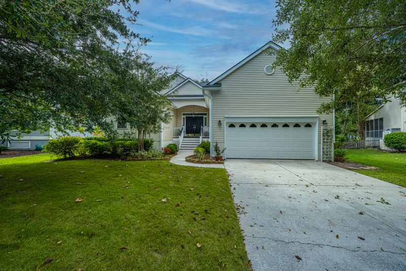 1285 Wisteria Wall Dr, Mount Pleasant, SC 29464