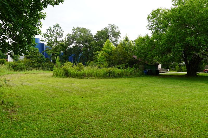 114 Walkers Ln, Goose Creek, SC 29445