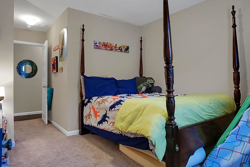 454 Truman Dr, Goose Creek, SC 29445