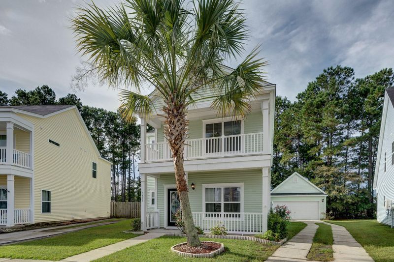 7488 Northgate Dr, Hanahan, SC 29410
