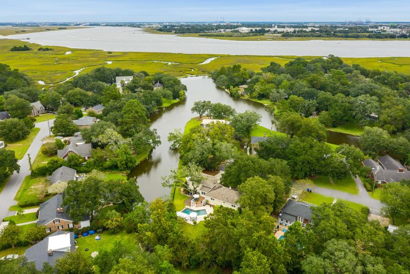 729 N Godfrey Park Pl, Charleston, SC 29407
