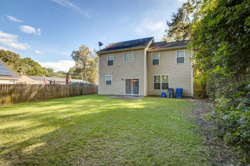 2202 Fawn St, North Charleston, SC 29406