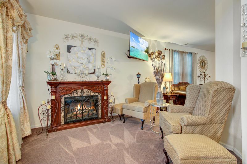 2202 Fawn St, North Charleston, SC 29406