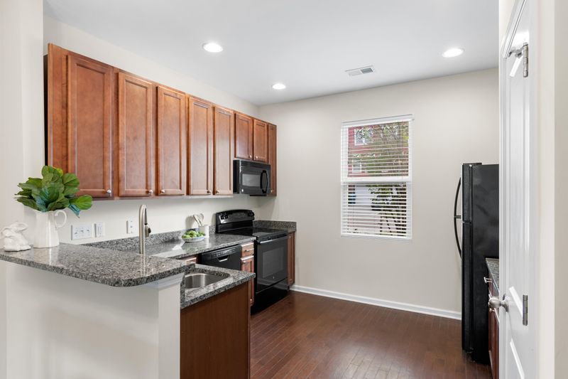 9051 Parlor Dr, Ladson, SC 29456