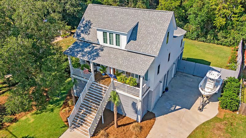 614 Schooner Rd, Charleston, SC 29412