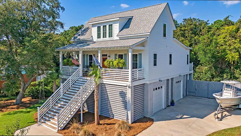 614 Schooner Rd, Charleston, SC 29412