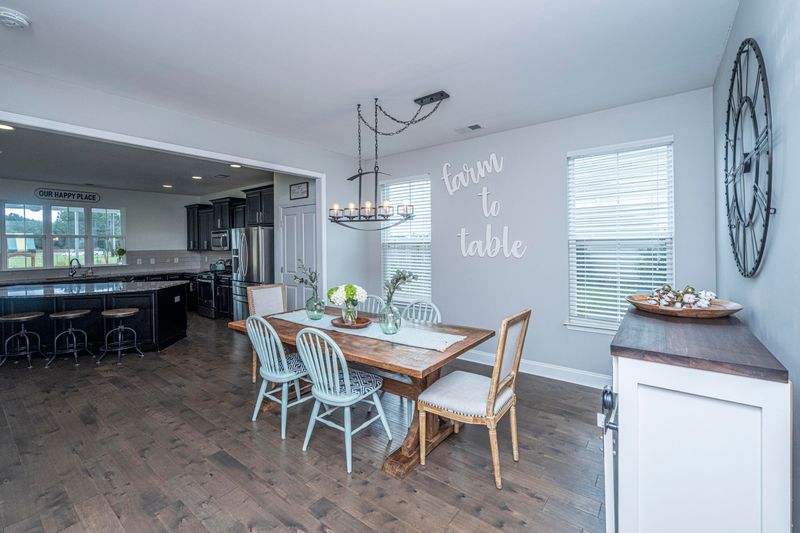 237 Palmetto Walk Dr, Summerville, SC 29486
