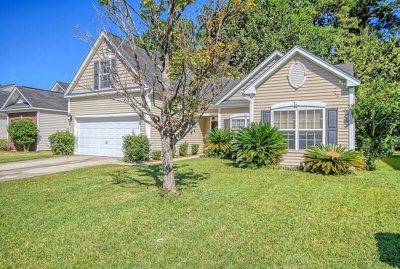 3352 Middlesboro Ave, Summerville, SC 29485