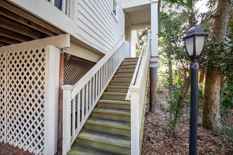 757 Spinnaker Beachhouse Vl, Seabrook Island, SC 29455
