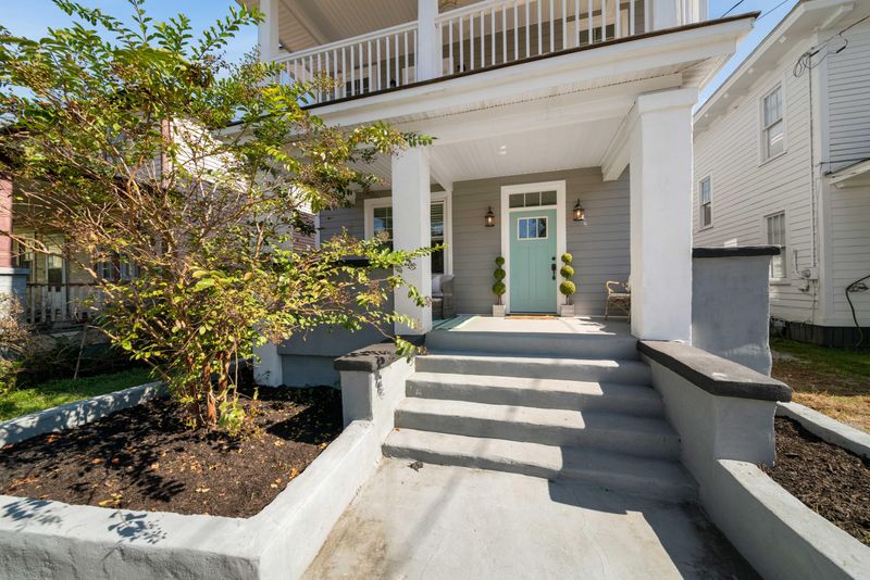 6 Benson St, Charleston, SC 29403