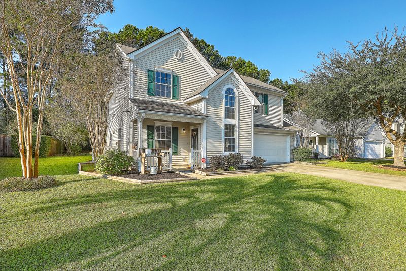 111 Hearthstone Cir, Goose Creek, SC 29445