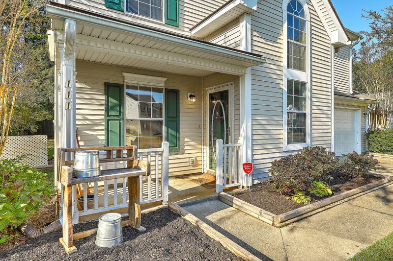 111 Hearthstone Cir, Goose Creek, SC 29445