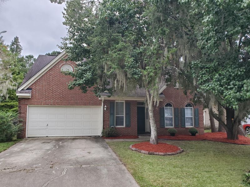 8516 Falling Leaf Ln, North Charleston, SC 29420