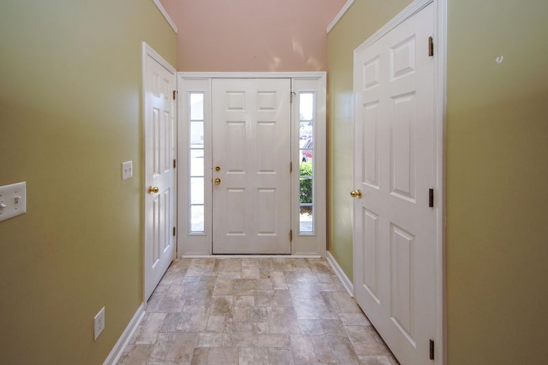 9106 Maple Grove Dr, Summerville, SC 29485