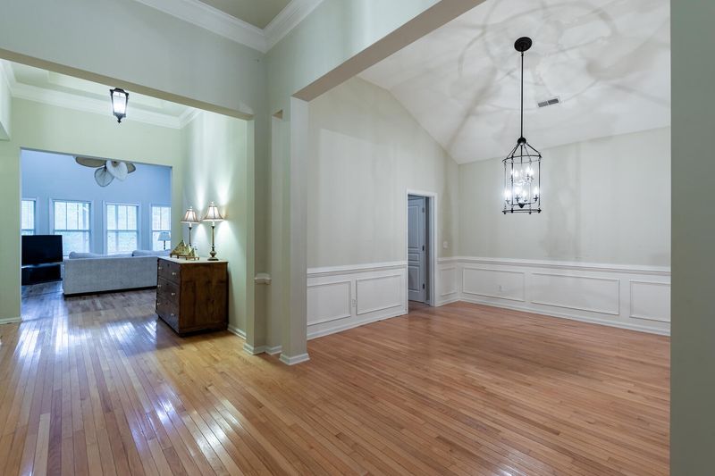 1077 Barfield St, Charleston, SC 29492