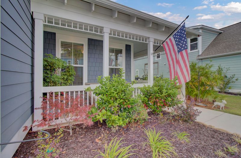 317 Weston Hall Dr, Summerville, SC 29483