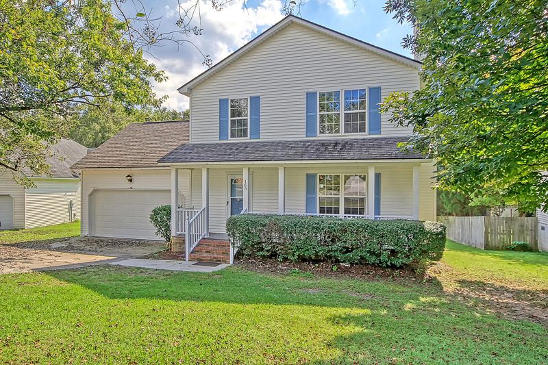 165 Kingsbridge Dr, Goose Creek, SC 29445