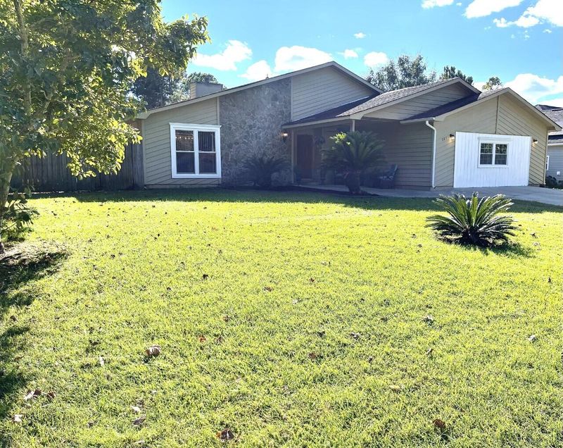 207 Jasmine Dr, Summerville, SC 29483