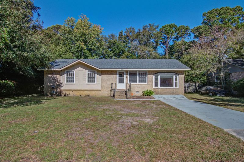 1616 Westway Dr, Charleston, SC 29412
