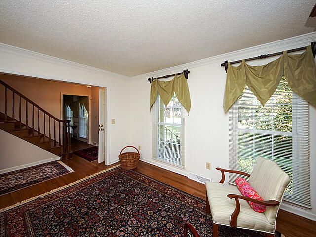 113 Old Postern Rd, Summerville, SC 29483