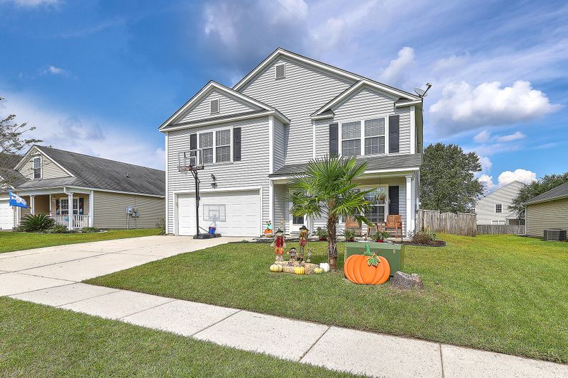 512 Evening Shade Dr, Moncks Corner, SC 29461