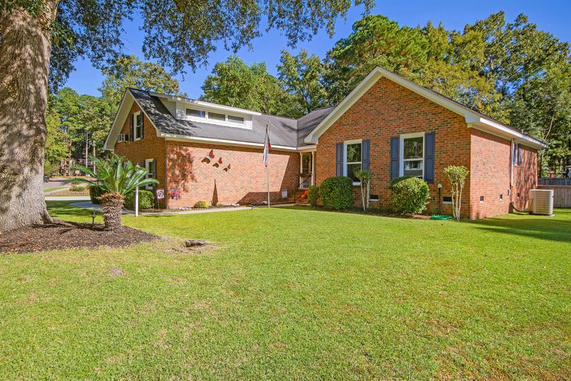 200 Kent Ct, Summerville, SC 29485