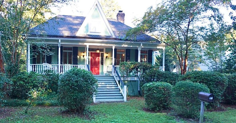 716 W Carolina Ave, Summerville, SC 29483