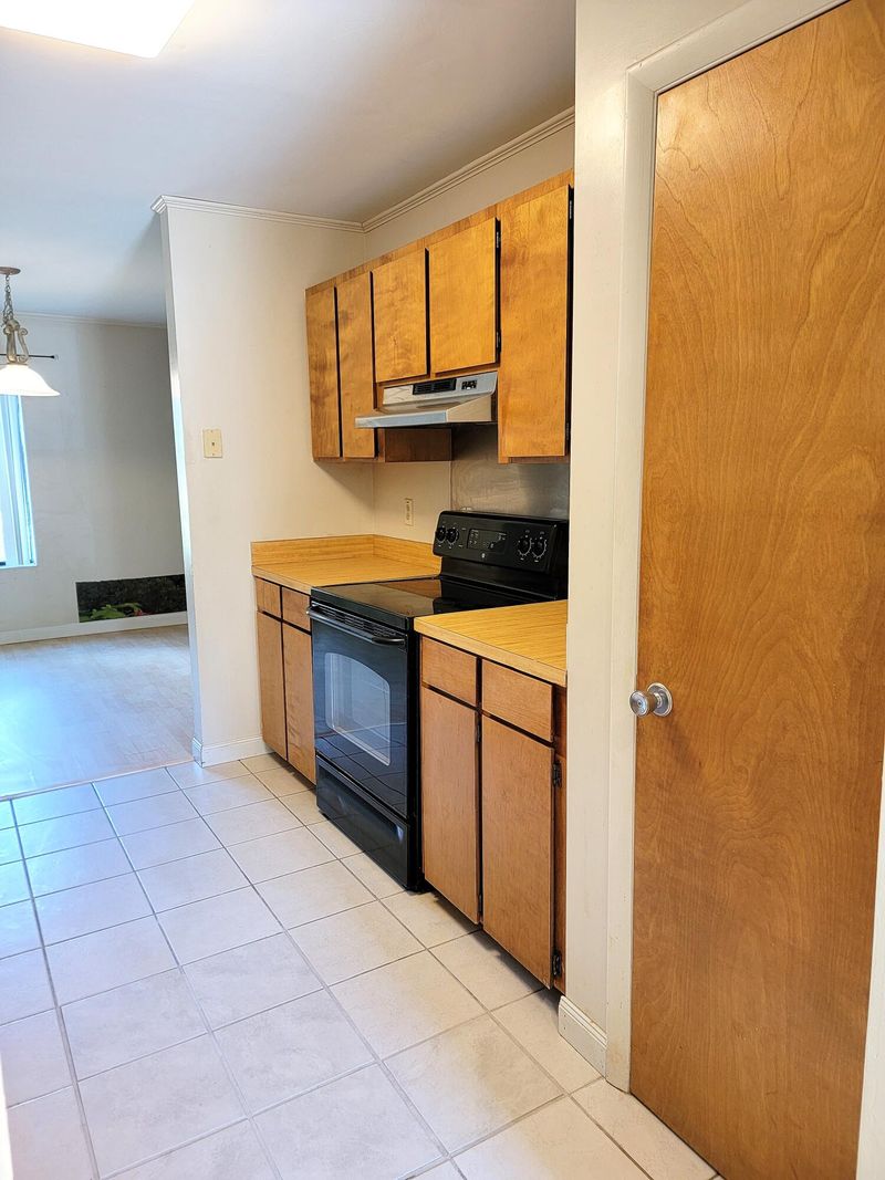 802 Waterwood Dr, Goose Creek, SC 29445