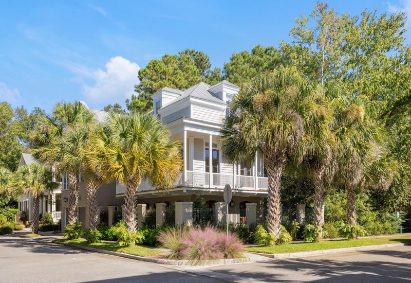 122 Ionsborough St, Mount Pleasant, SC 29464