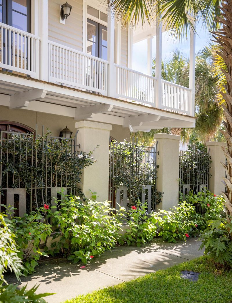 122 Ionsborough St, Mount Pleasant, SC 29464