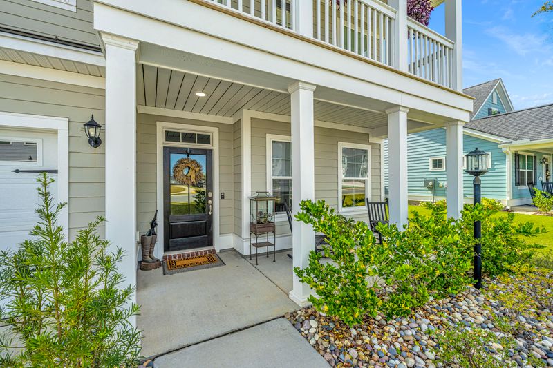 555 Pendleton Dr, Moncks Corner, SC 29461